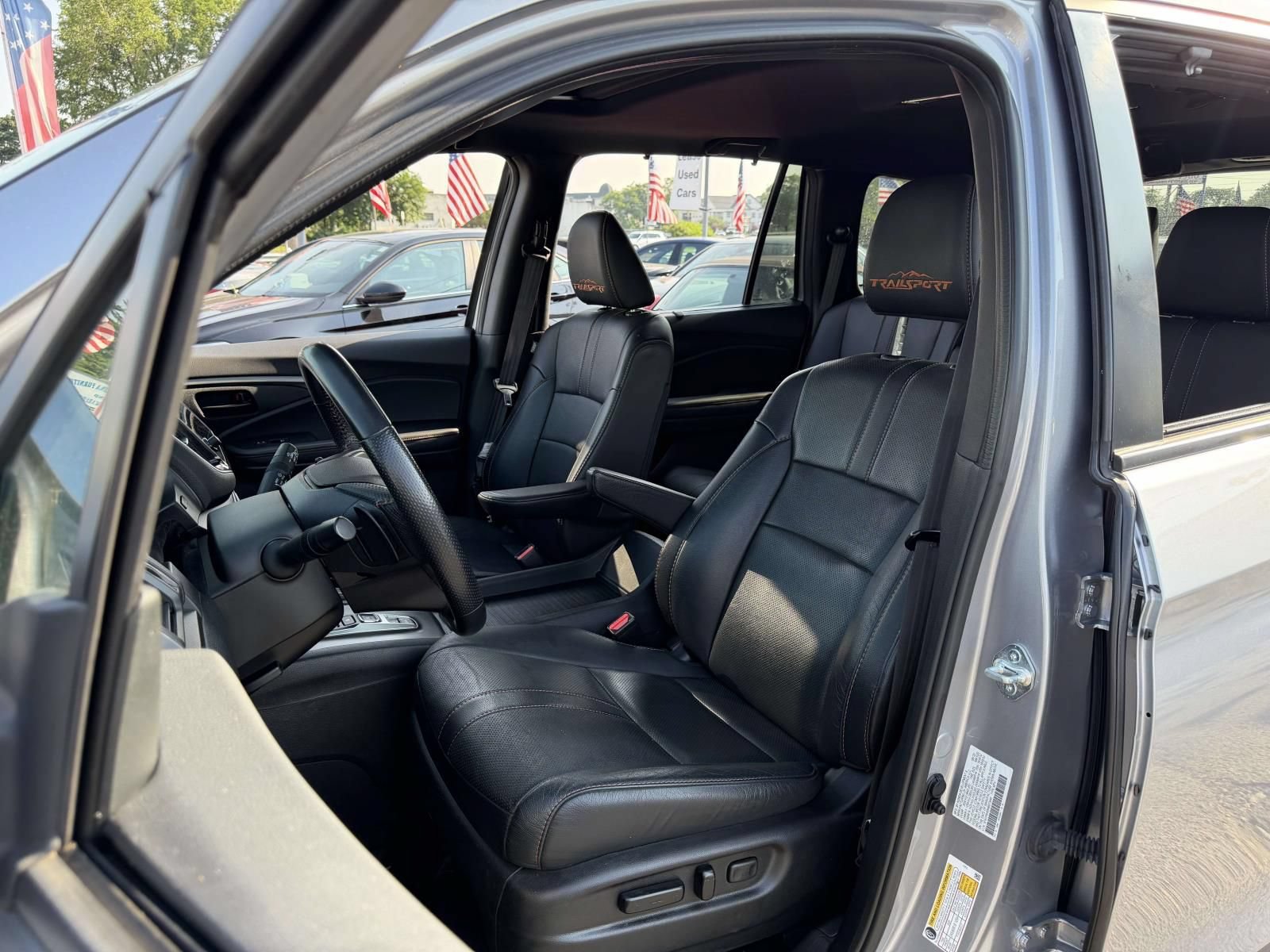 Used 2022 Honda Pilot TrailSport image 20