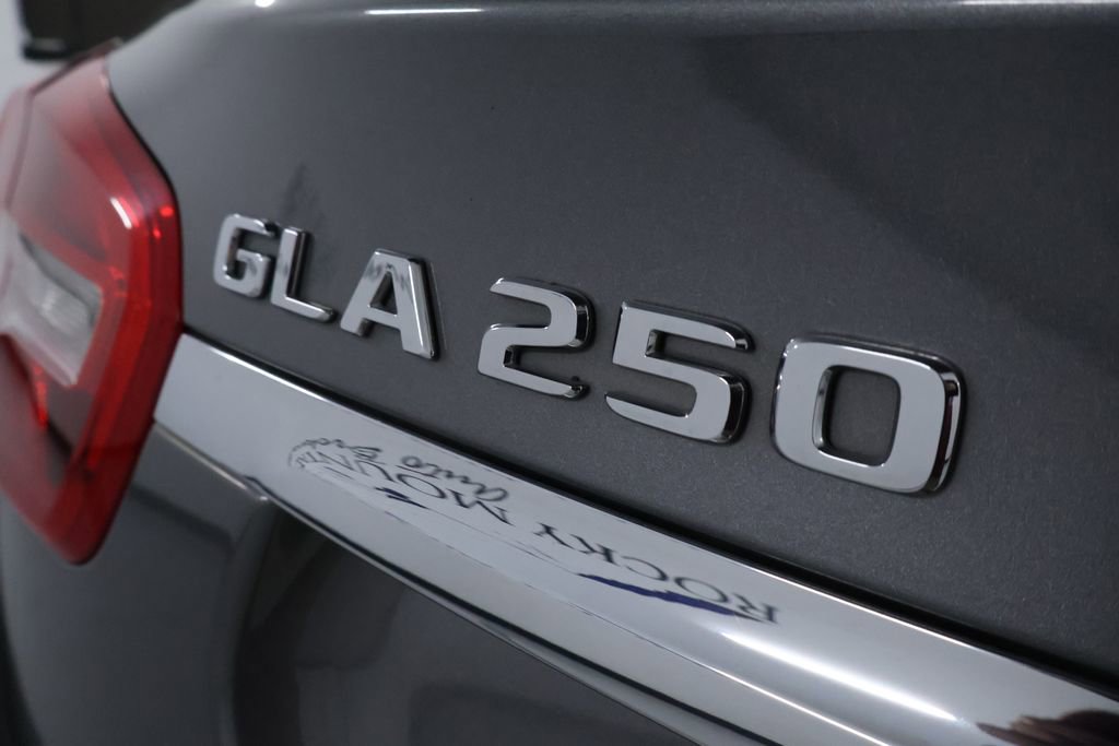 Used 2019 Mercedes-Benz GLA 250 4MATIC image 10