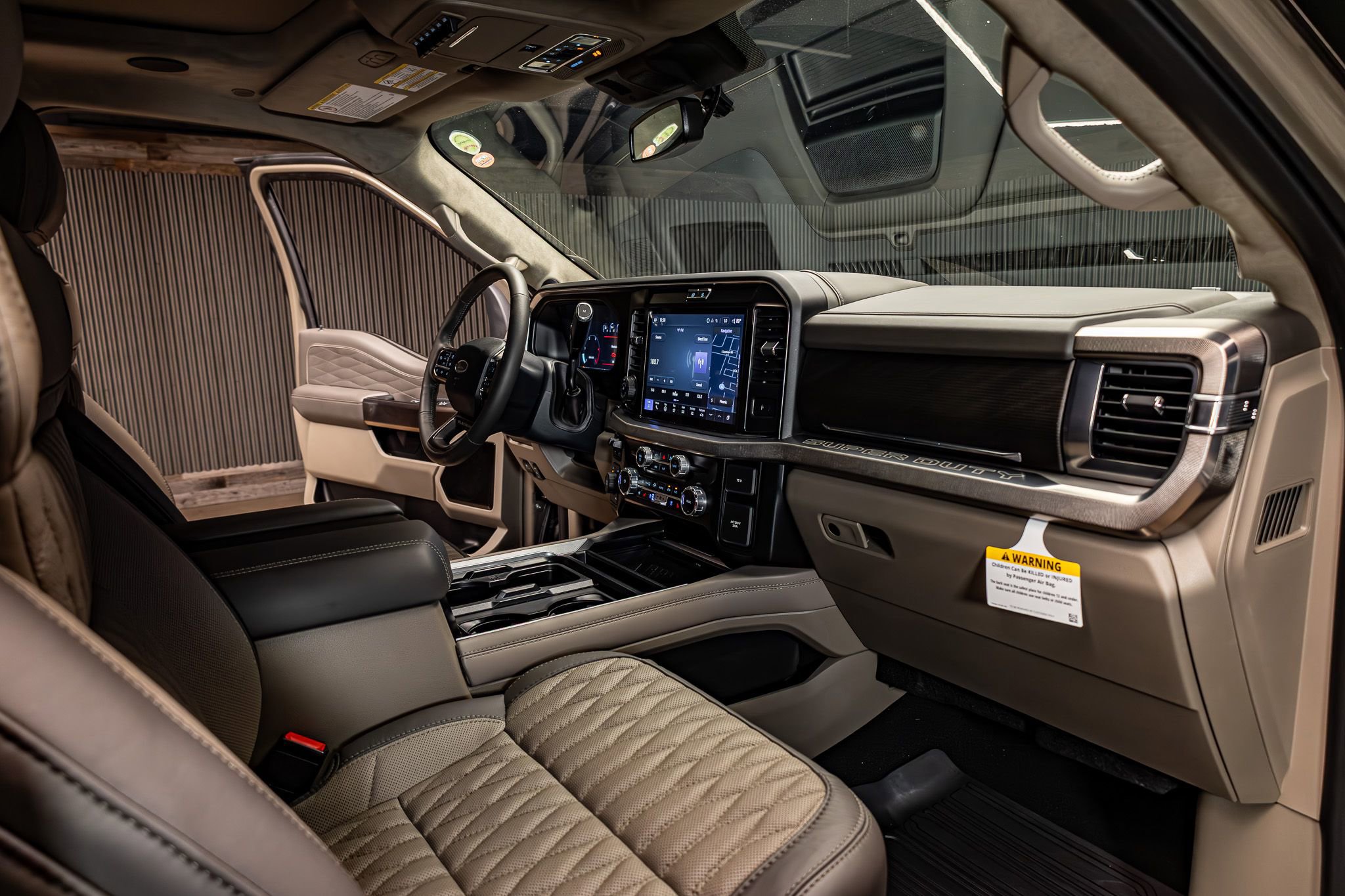 Used 2026 Ford F450 Platinum w/ Platinum Plus Package image 17