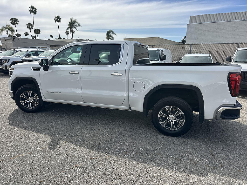 Used 2026 GMC Sierra 1500 SLT RWD image 7