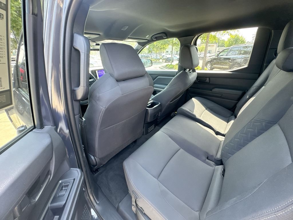 Used 2025 Toyota Tacoma SR5 AWD/4WD image 31