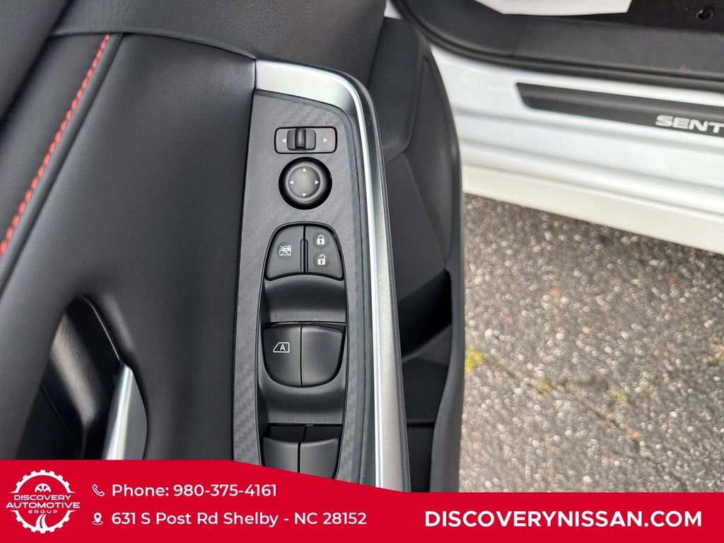 Certified 2025 Nissan Sentra SR FWD image 11