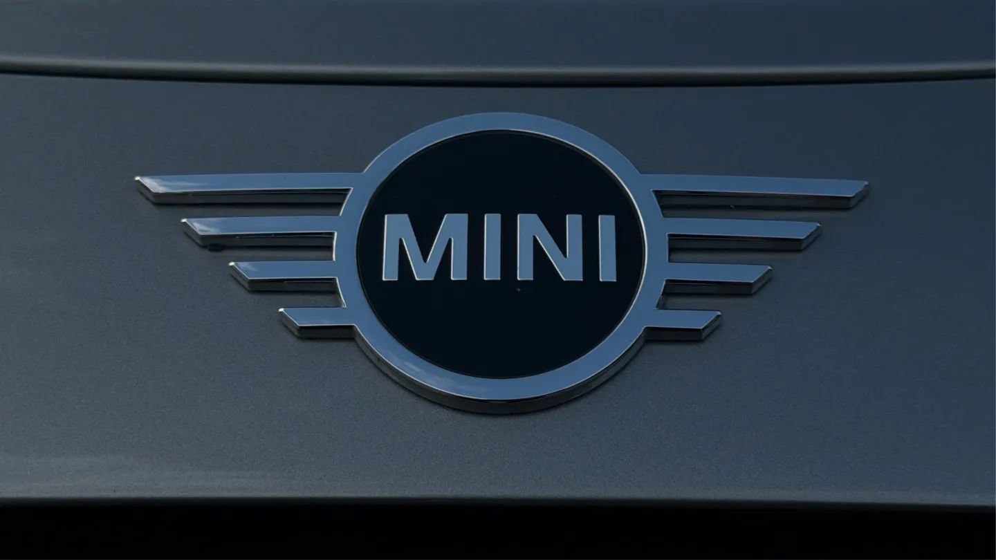 Used 2021 MINI Cooper S w/ Premium Package FWD image 44