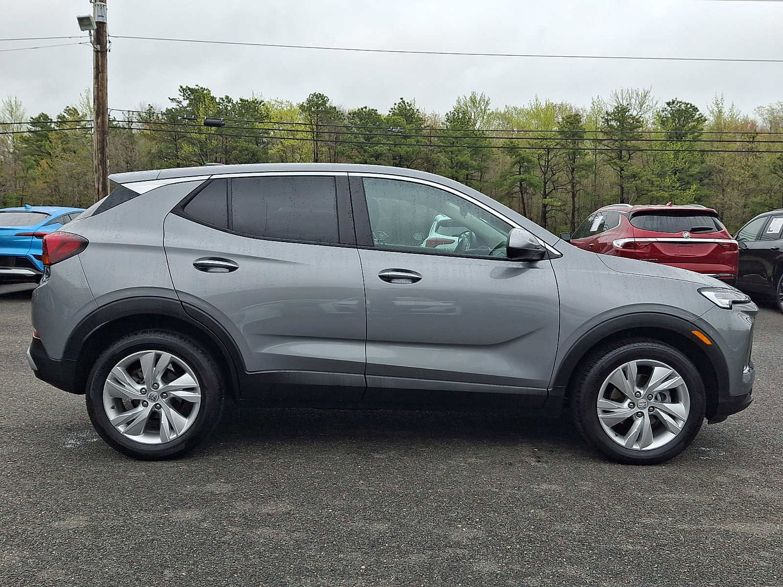 Certified 2025 Buick Encore GX Preferred FWD image 7