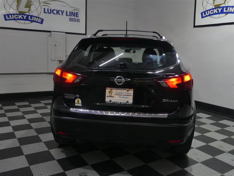 Used 2018 Nissan Rogue Sport SV w/ SV All-Weather Package image 8