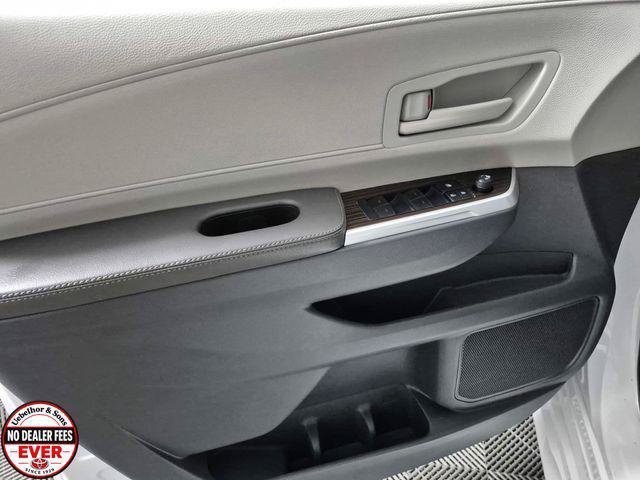 Certified 2023 Toyota Sienna LE FWD image 15