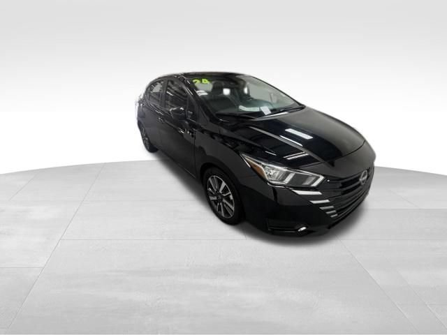 Used 2024 Nissan Versa SV FWD image 5