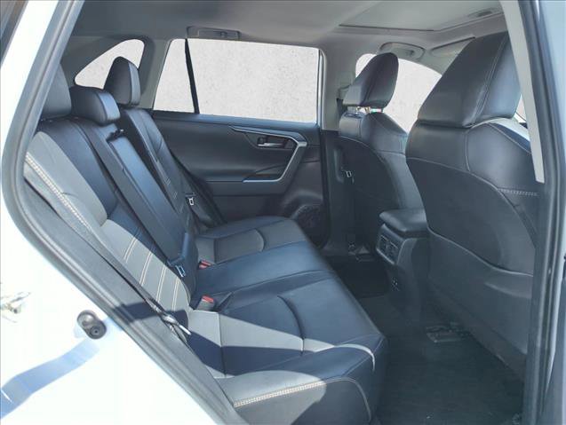 Used 2019 Toyota RAV4 Limited image 18