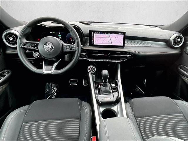 Used 2025 Alfa Romeo Tonale image 16