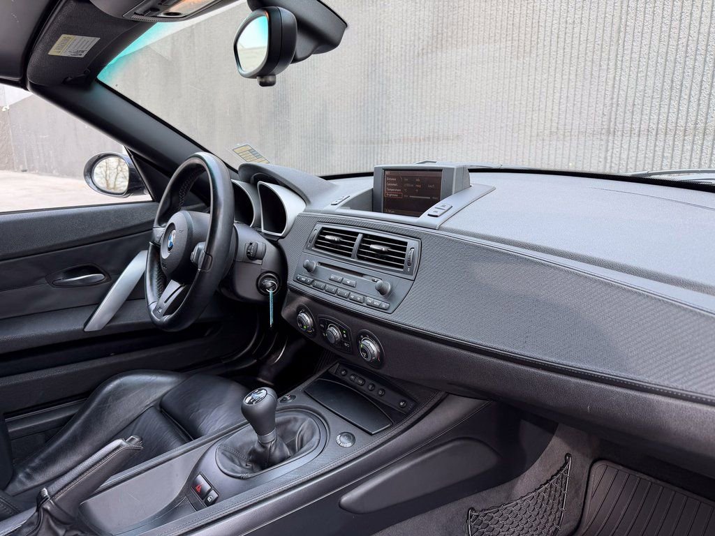 Used 2008 BMW M Roadster image 17