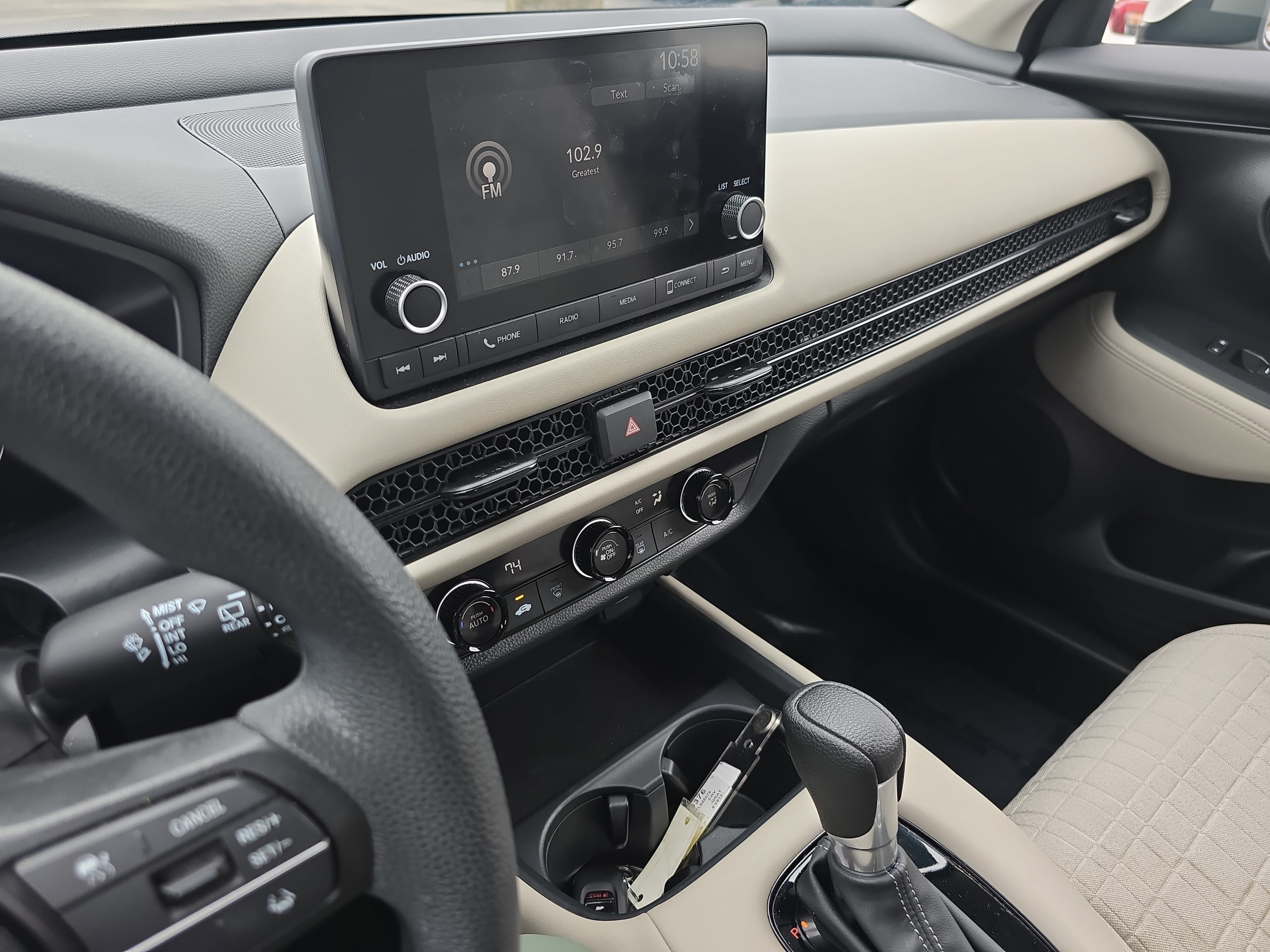 Certified 2025 Honda HR-V LX image 19