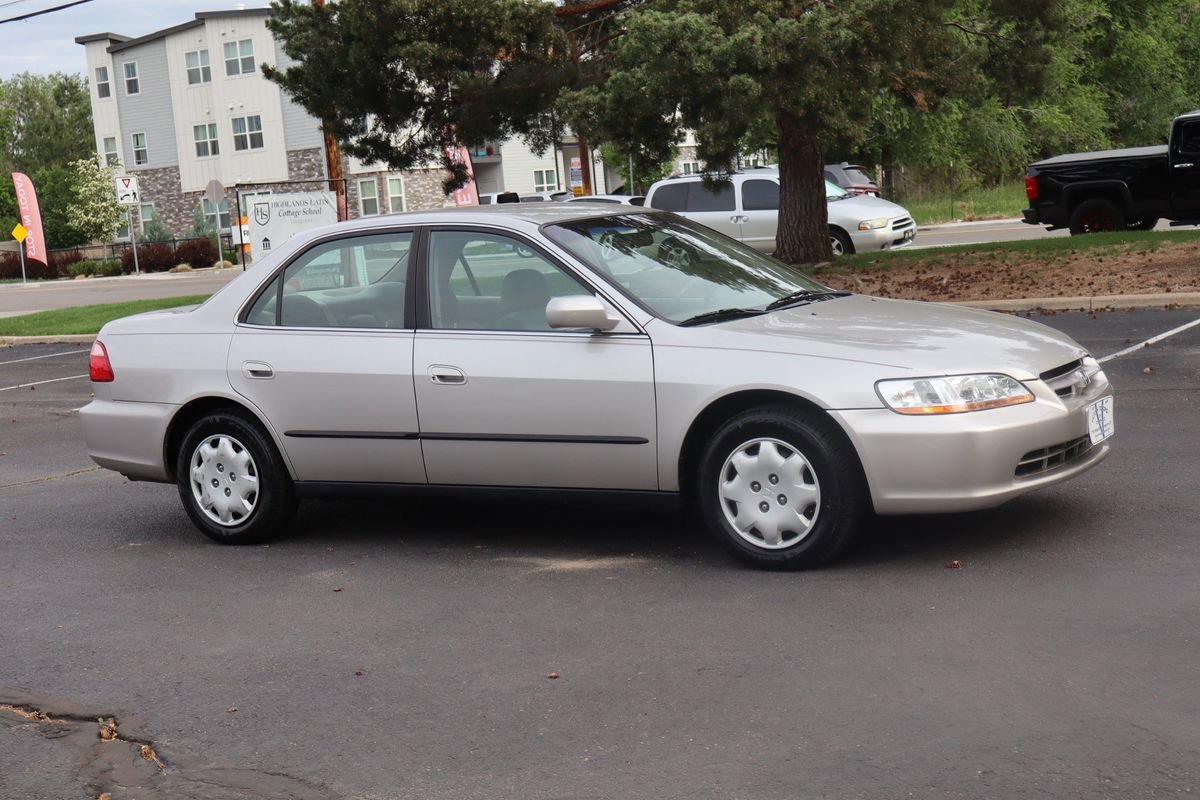 Used 1998 Honda Accord LX image 2
