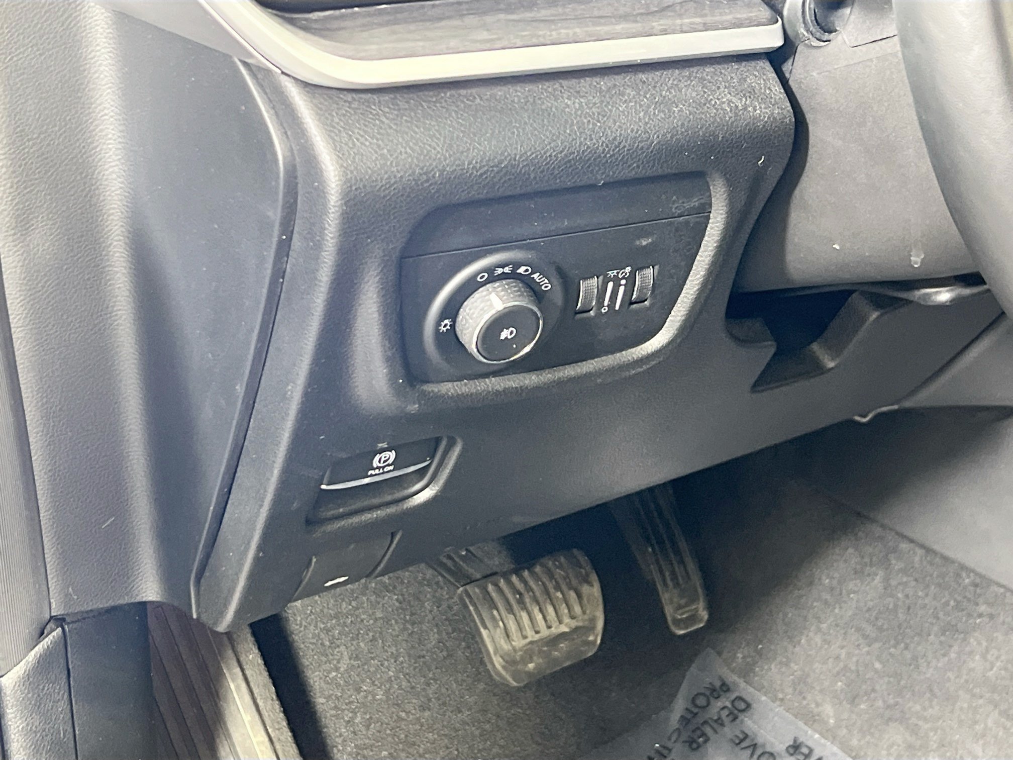Used 2021 Jeep Grand Cherokee L Limited AWD/4WD image 10