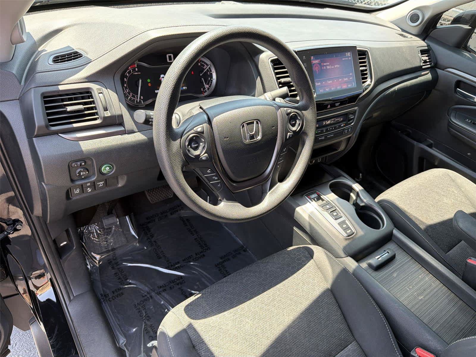 Used 2023 Honda Ridgeline Sport image 2
