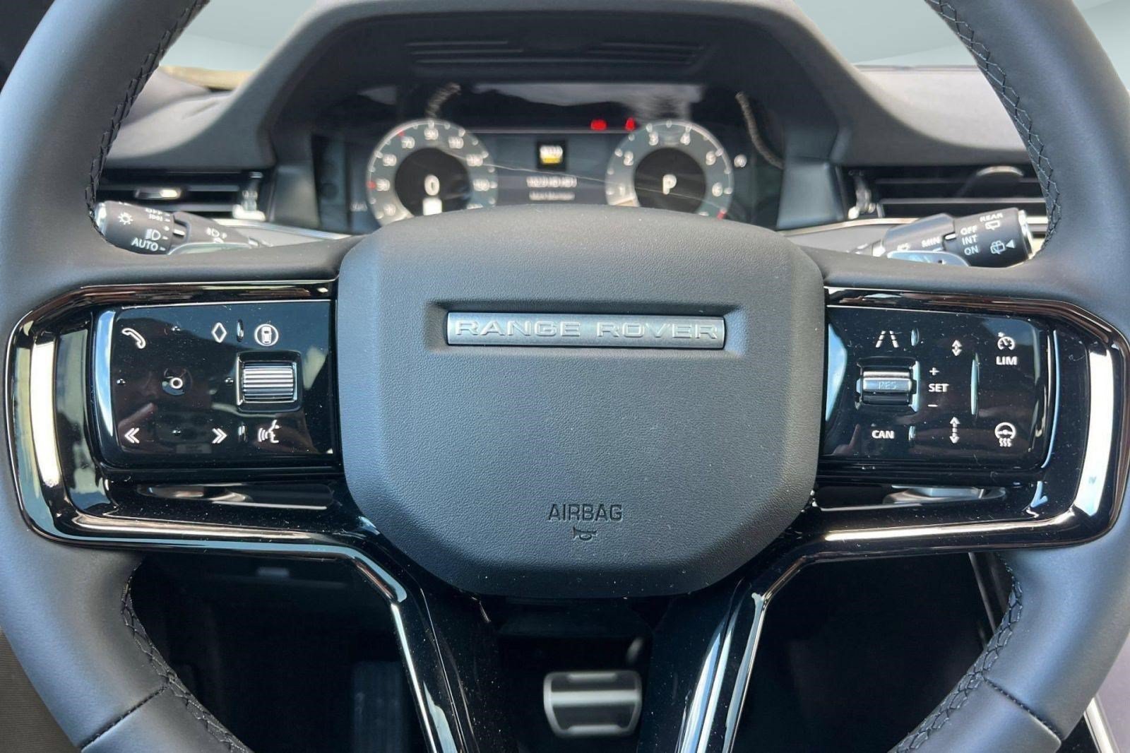 New 2026 Land Rover Range Rover Evoque Dynamic SE AWD/4WD image 6