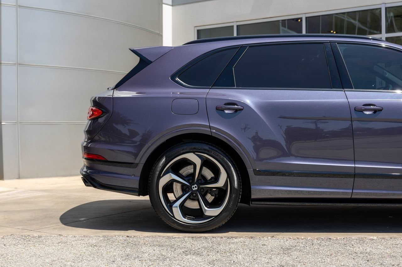 Certified 2023 Bentley Bentayga AWD/4WD image 11