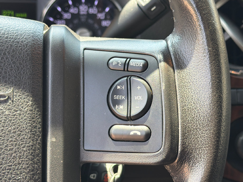Used 2016 Ford F250 Lariat w/ Lariat Ultimate Package AWD/4WD image 32