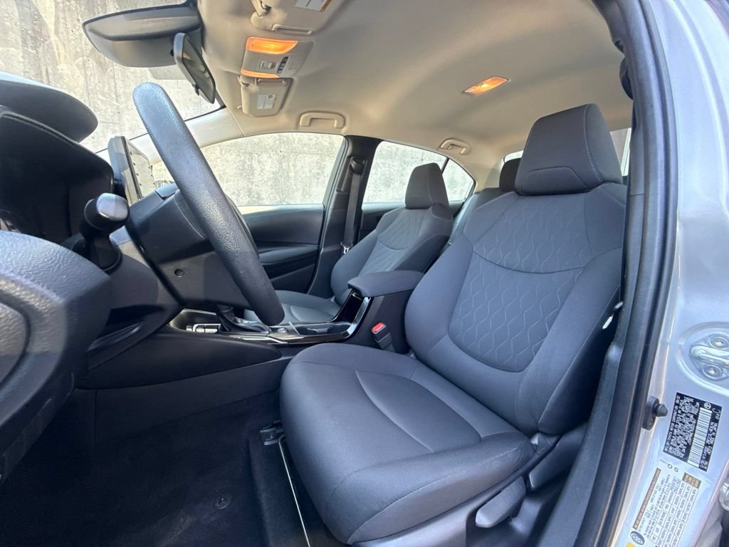 Used 2022 Toyota Corolla LE w/ LE Convenience Package FWD image 15