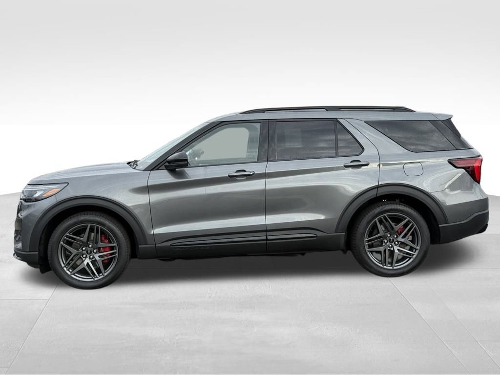 New 2026 Ford Explorer ST image 3