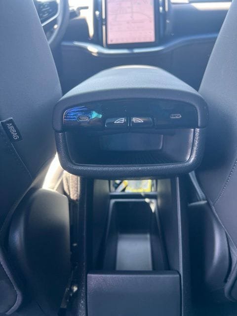 Certified 2025 Volvo EX30 Ultra AWD/4WD image 26