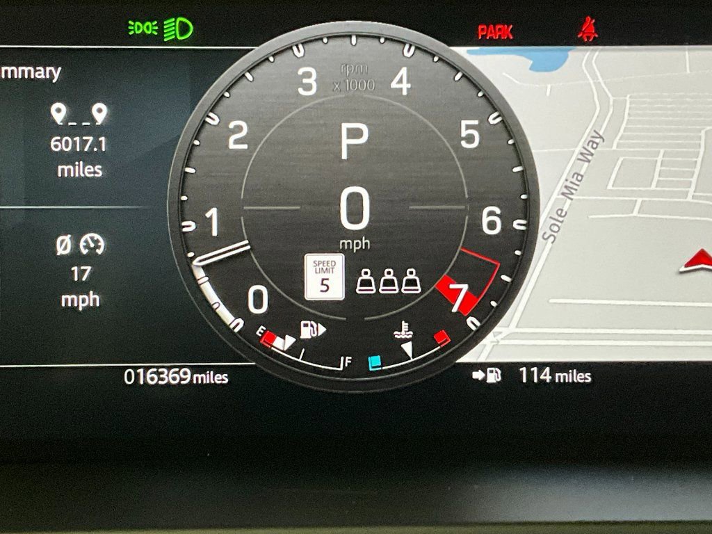 Used 2024 Land Rover Defender 110 S image 17