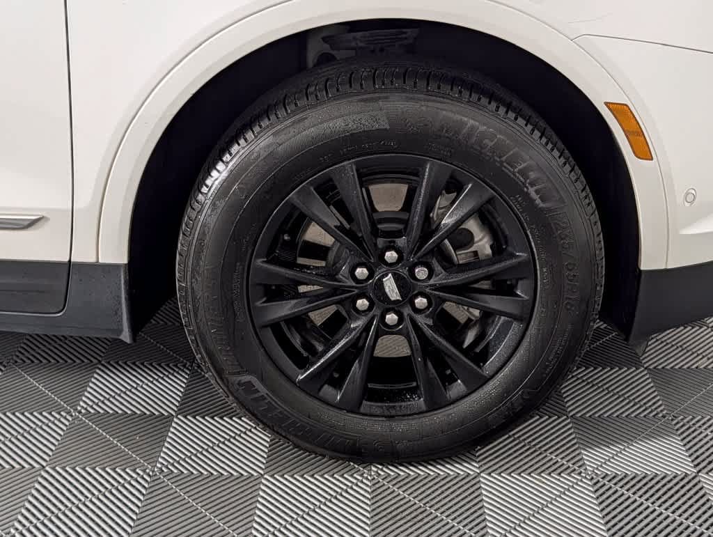 Used 2022 Cadillac XT5 Premium Luxury w/ Technology Package FWD image 14
