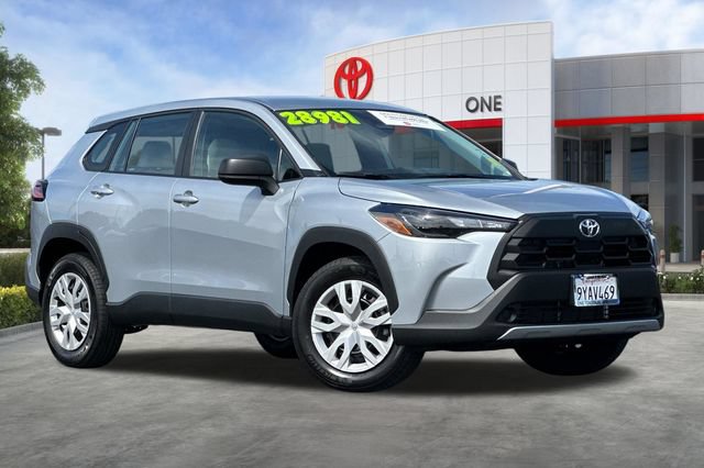 Used 2026 Toyota Corolla Cross L FWD image 2