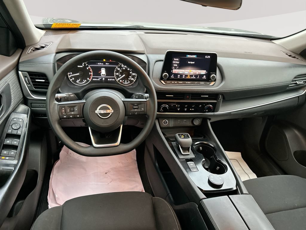 Used 2023 Nissan Rogue S AWD/4WD image 23