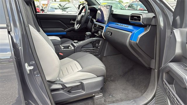 Used 2024 Toyota Tacoma TRD Sport image 11