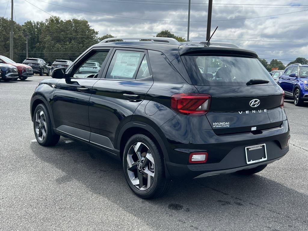 New 2026 Hyundai Venue SEL image 4