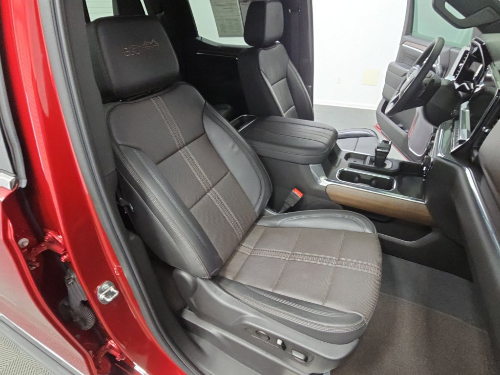 Used 2023 Chevrolet Silverado 1500 High Country RWD image 40