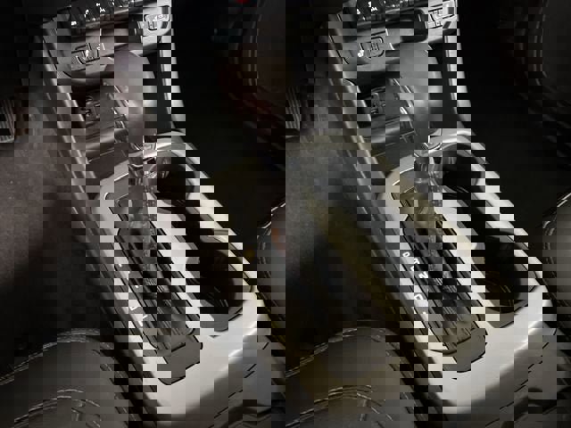 Used 2022 Chevrolet Colorado ZR2 image 16