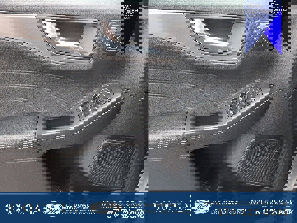 Certified 2022 Ford Escape Titanium image 12