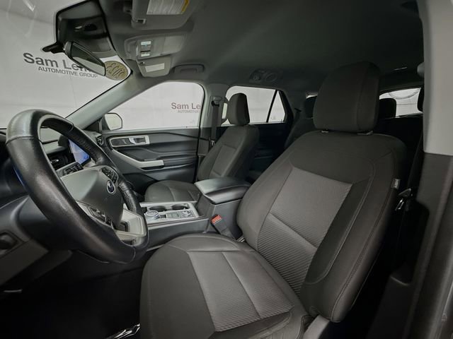 Used 2023 Ford Explorer XLT image 20