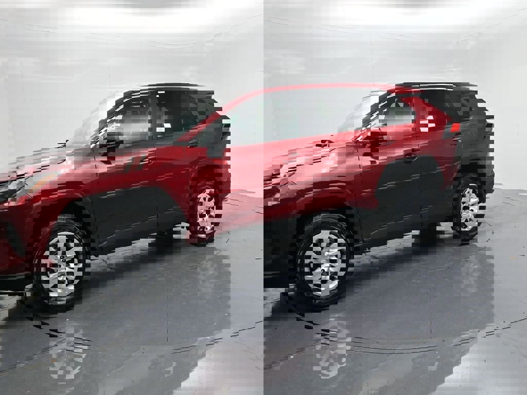 New 2025 Toyota RAV4 LE image 4
