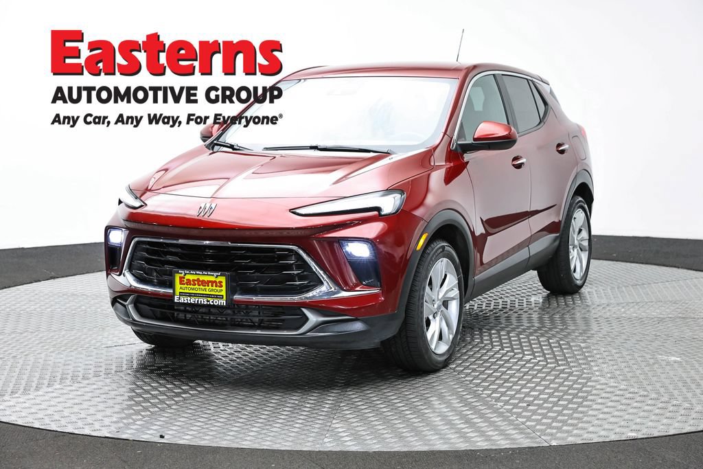 Used 2024 Buick Encore GX Preferred FWD image 1