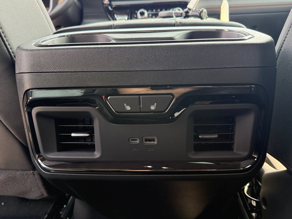 New 2026 GMC Sierra 1500 AT4 w/ AT4 Premium Package AWD/4WD image 32