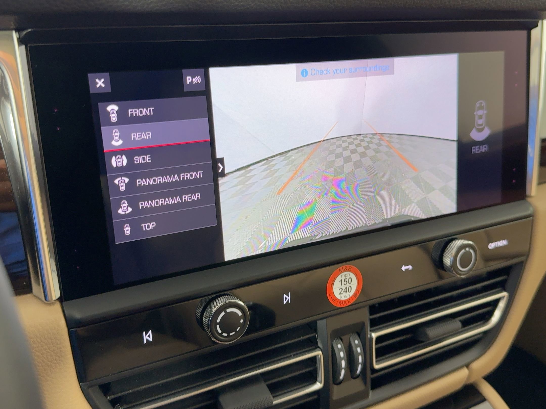 Certified 2025 Porsche Macan image 24