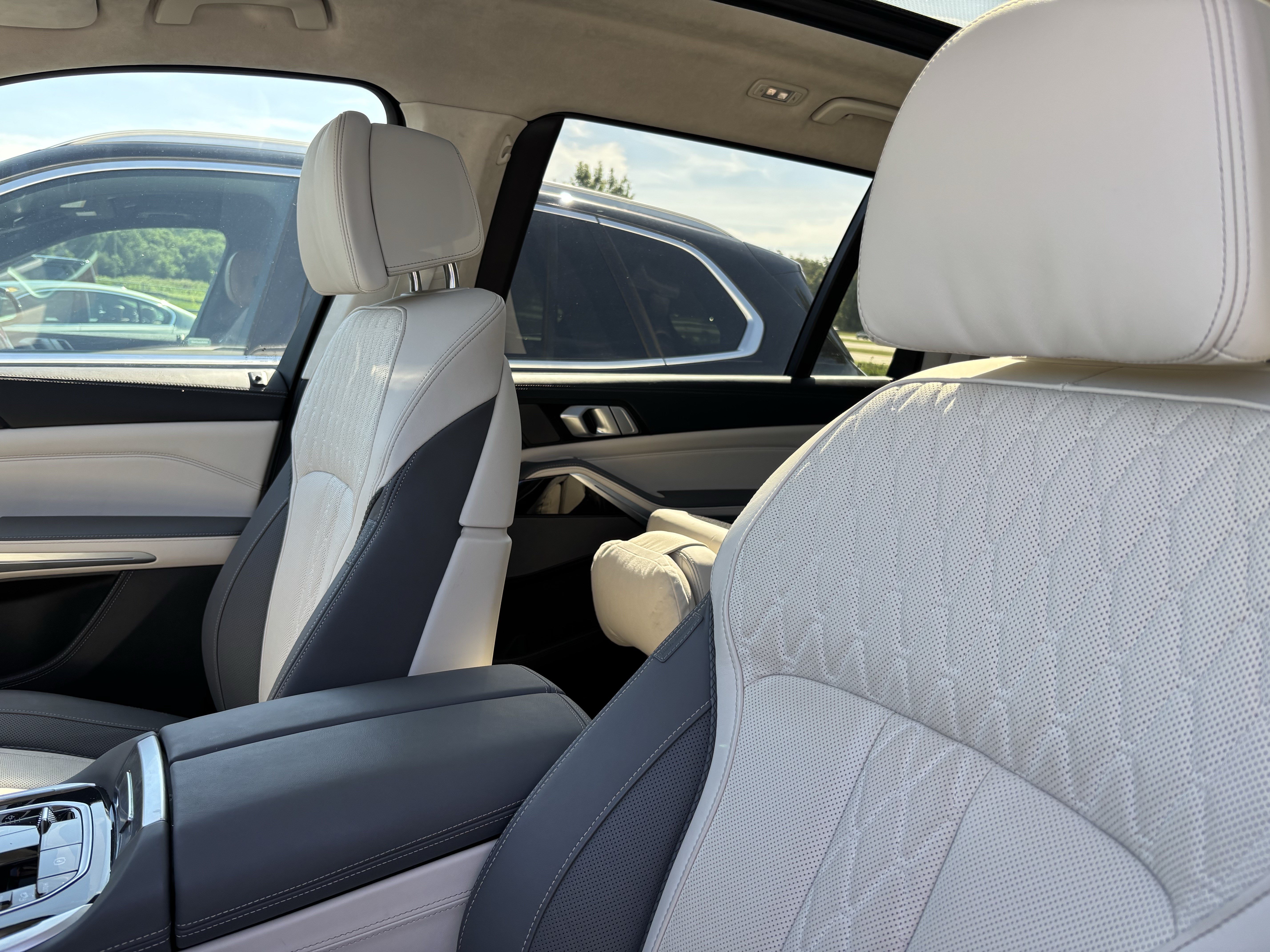 Certified 2024 BMW X7 xDrive40i AWD/4WD image 17