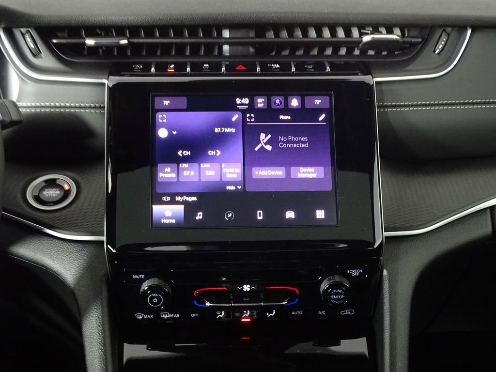 New 2025 Jeep Grand Cherokee L Laredo image 33