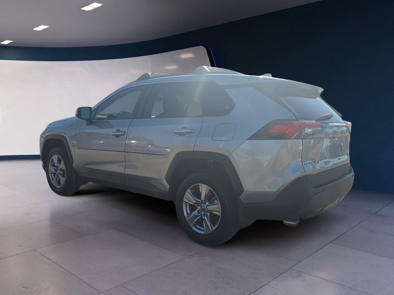 Used 2023 Toyota RAV4 XLE w/ Convenience Package FWD image 3