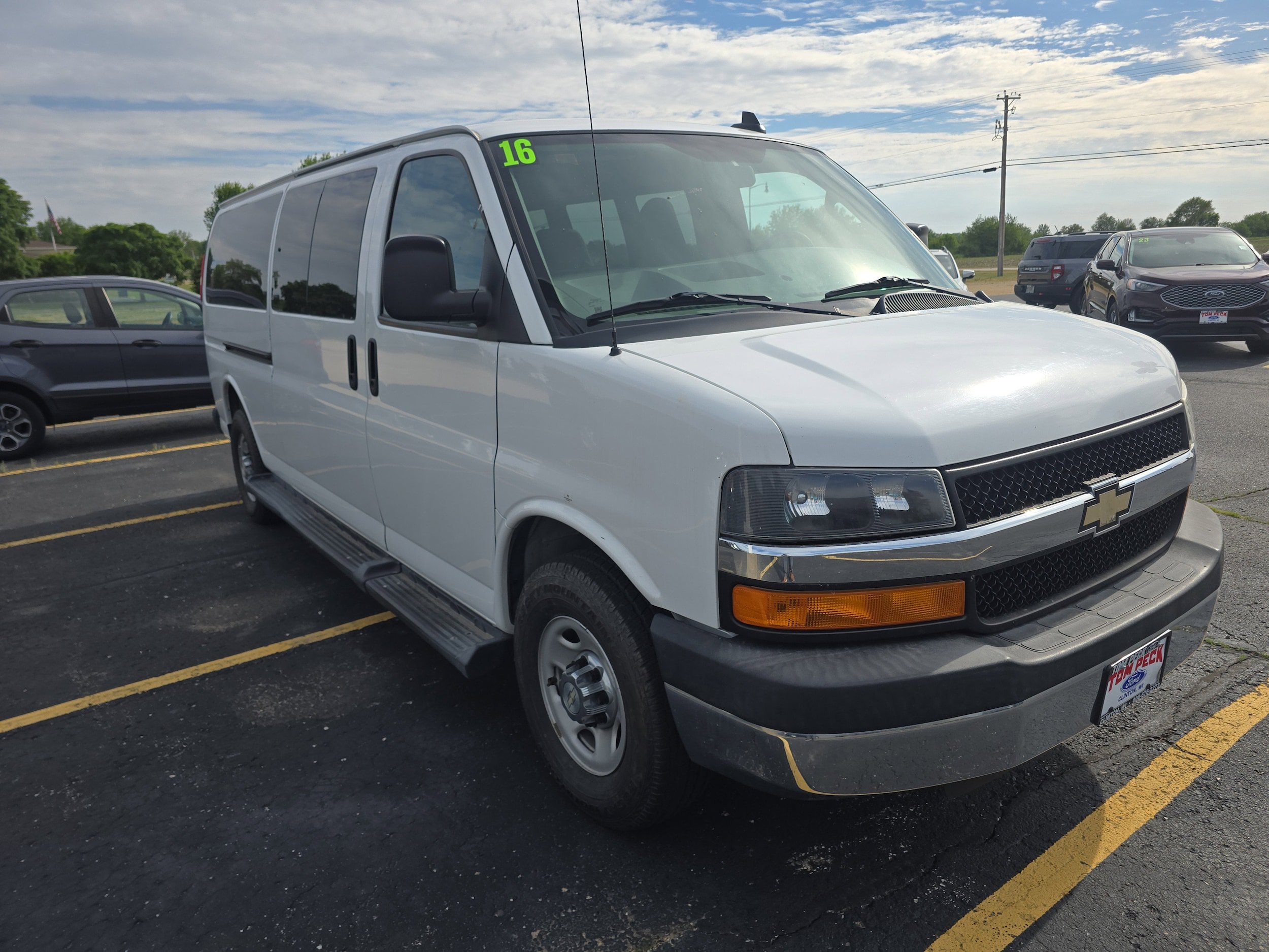 Used 2016 Chevrolet Express 3500 LT w/ LT Preferred Equipment Group RWD image 1