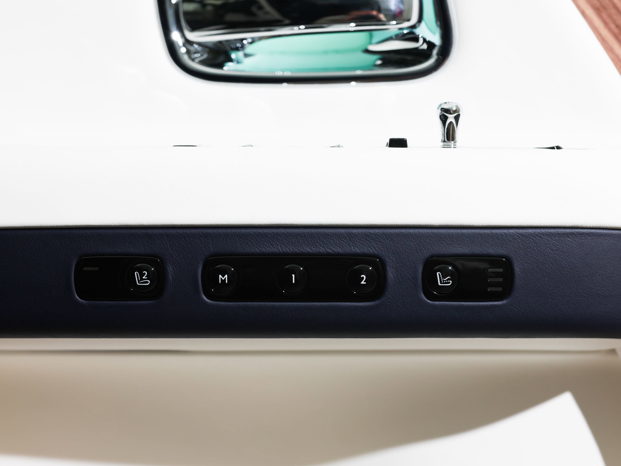 New 2026 Rolls-Royce Spectre Base image 40