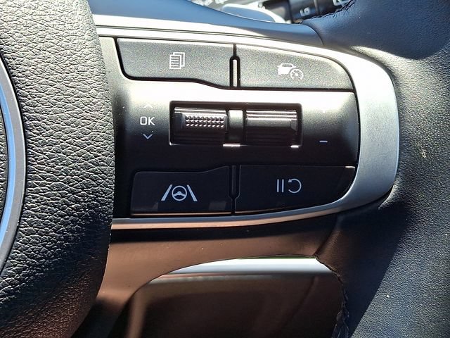 Certified 2025 Kia Sportage EX w/ EX Premium Package AWD/4WD image 23