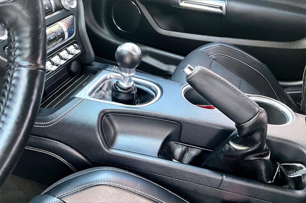 Used 2022 Ford Mustang GT Premium w/ Equipment Group 401A image 16