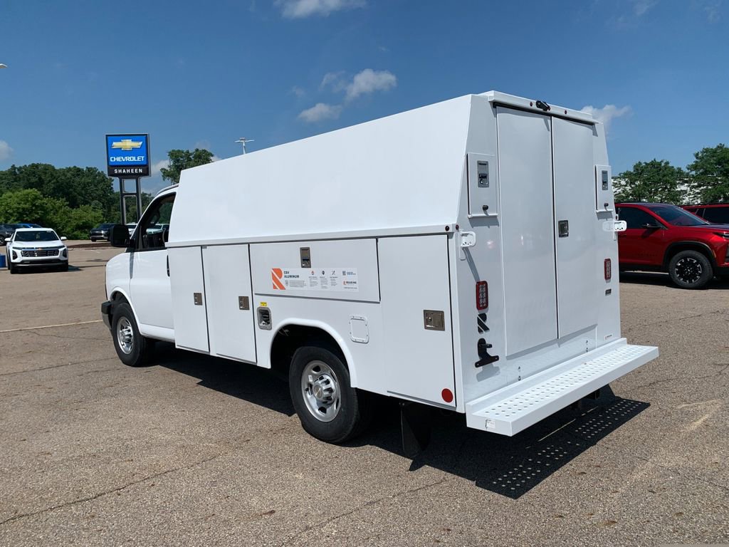 New 2025 Chevrolet Express 3500 Work Van w/ Power Convenience Package RWD video 3