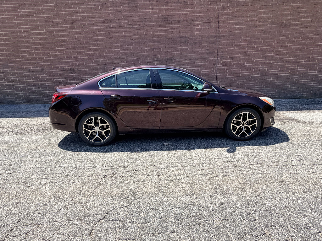 Used 2017 Buick Regal Sport Touring FWD image 6