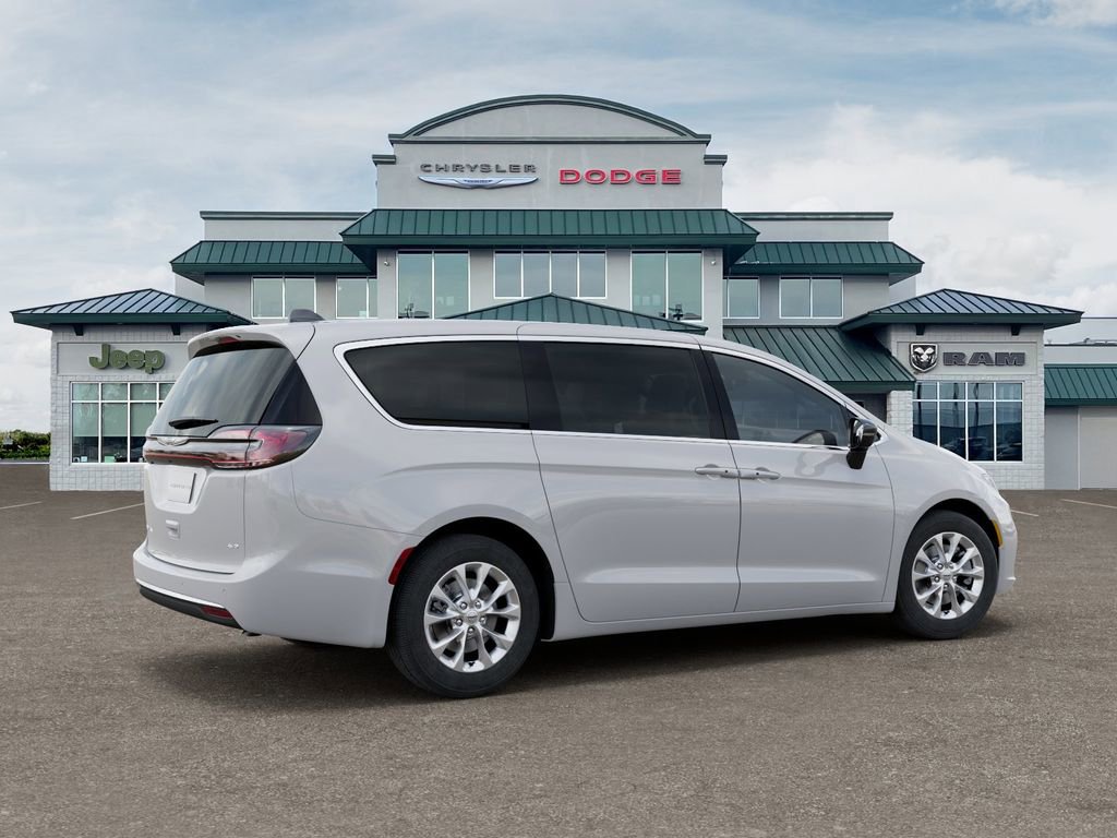 New 2026 Chrysler Pacifica Select AWD/4WD image 5
