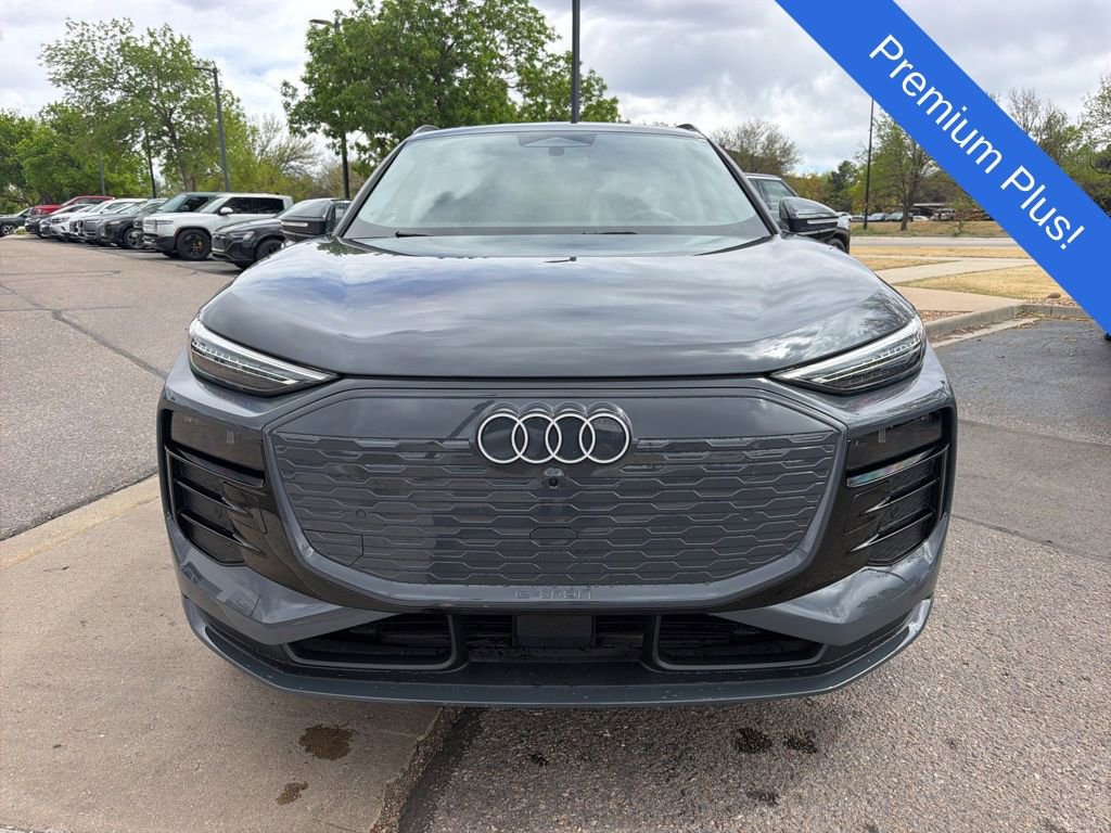 Used 2025 Audi Q6 e-tron Premium Plus w/ Premium Plus AWD/4WD image 8