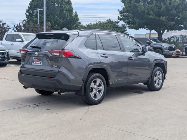 Used 2025 Toyota RAV4 XLE w/ Convenience Package FWD image 6
